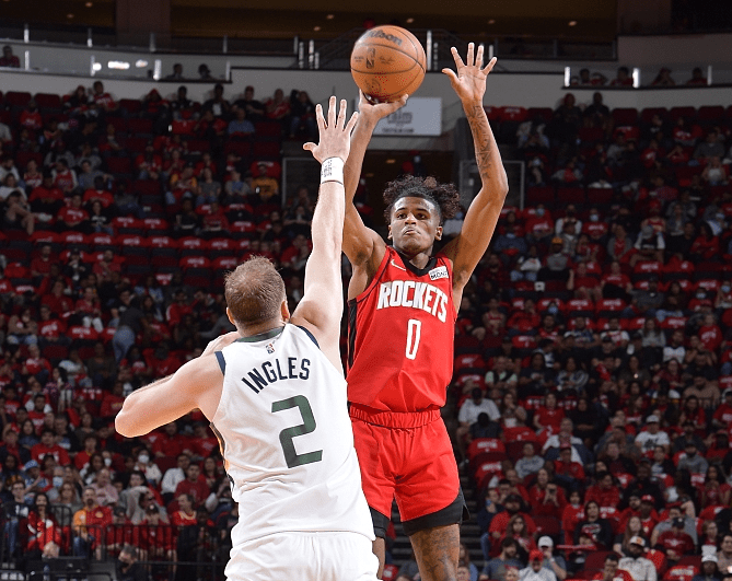  波特兰开拓者训练开放日；国际比赛日再遭质疑引欢呼；欧联在即；赛程密集仍需轮换-爱游戏ayx体育